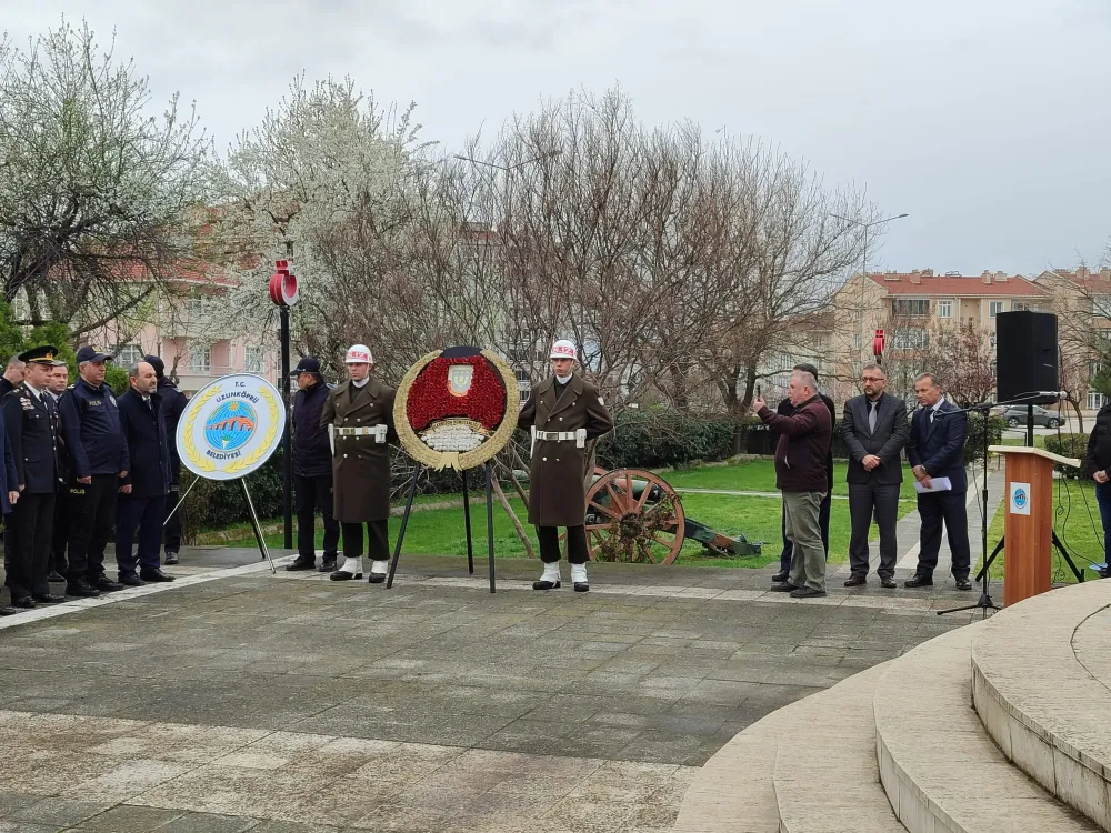 SKANDAL! 18 MART TÖRENİNDE UZUNKÖPRÜ  KAYMAKAMLIK ÇELENGİ UNUTULDU!