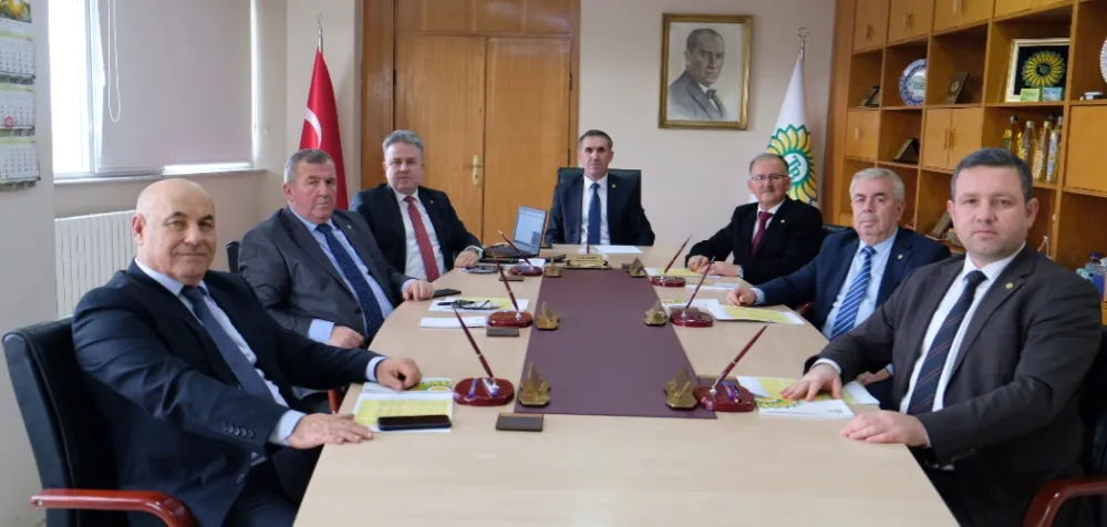 YAĞLIK AYÇİÇEĞİNDE YERLİ ÜRETİM GÜÇLENİYOR