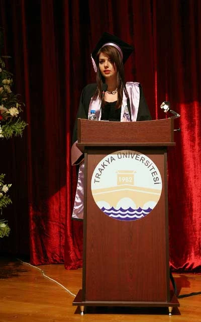 Eğitimin birincisi Güzel Sanatlar
