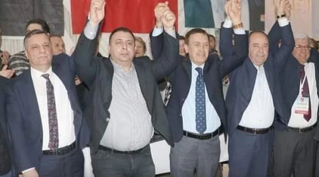 CHP BAYRAĞINI GÖNDERDE TUTMA ZAMANI