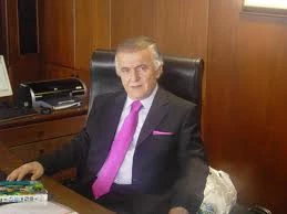 Parası olan sıcakta ibadet eder!Edirne ve ilçelerinde 35 caminin elektriği kesildi.