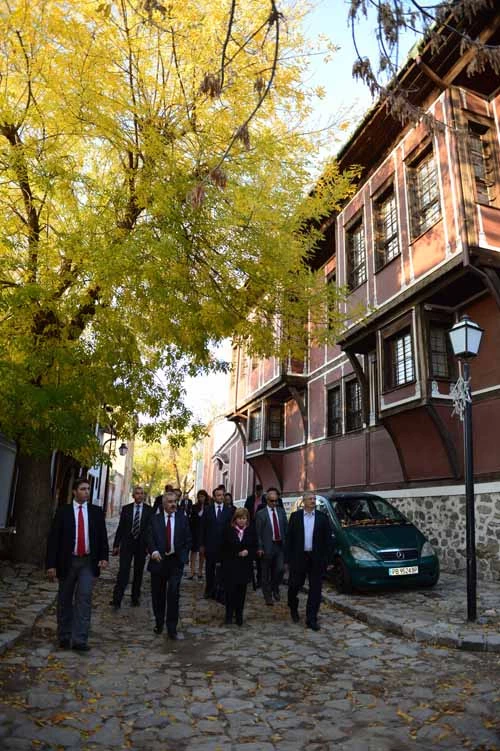  Duruer; Ermeni soykırımını tanıma deklarasyonunun iptal edilmesini istiyorum.