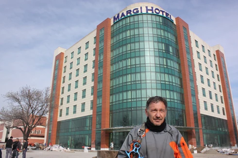 Margi Hotele Dış Cephe Temizliği Profesyonel Dağcıdan
