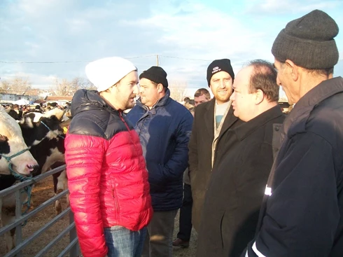 DEMİRKIRAN; HAYVANCILIK BATIYOR