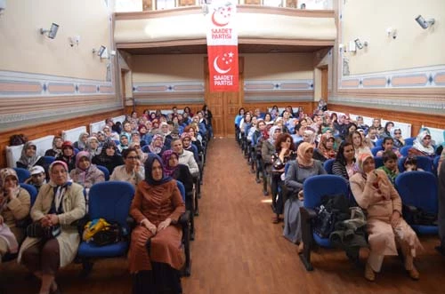 SAADET PARTİSİNDEN ANNELER GÜNÜ MESAJI