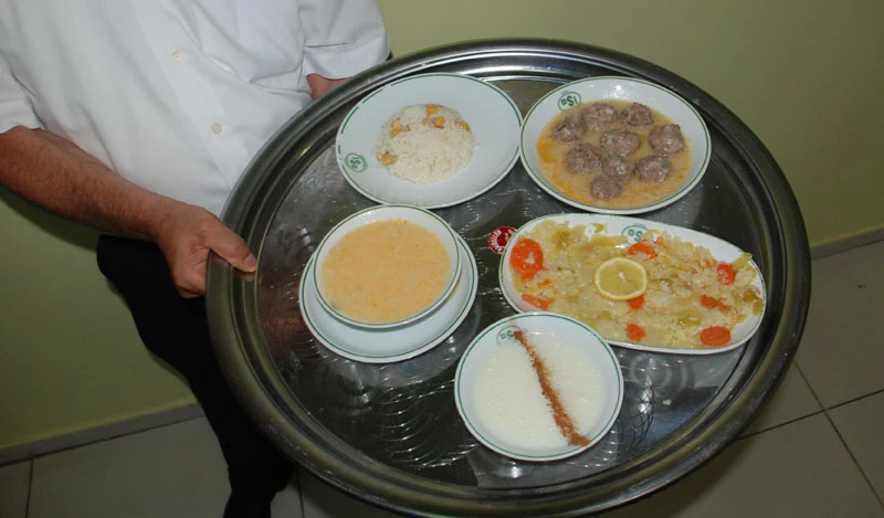 ÇELTİKCİLER,PİRİNCİN BAŞKENTİ İPSALADA,GDOSUZ PİRİNÇ YEMEKLERİ YİYİP;PİRİNCİN GELECEĞİNİ KONUŞTULAR