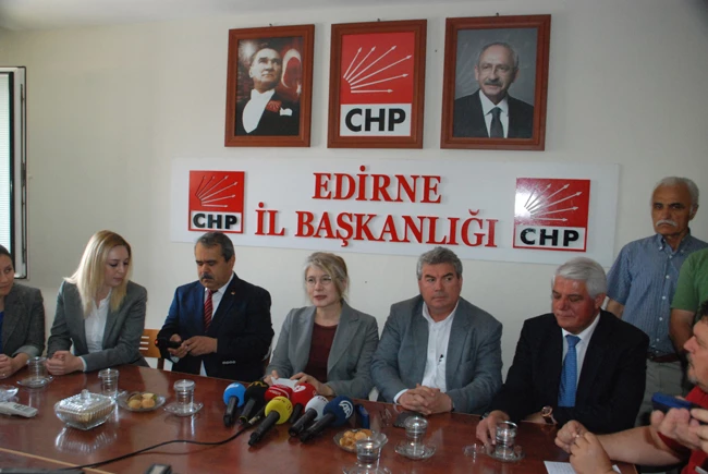 CHP GRUP BAŞKAN VEKİLİ EMİNE ÜLKER TARHAN; YARGIYI HUKUKU YERİN DİBİNE BATIRDILAR