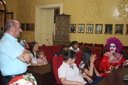 LÖSEMİLİ ÇOCUKLAR BELEDİYE MECLİS SALONUNU DOLDURDU