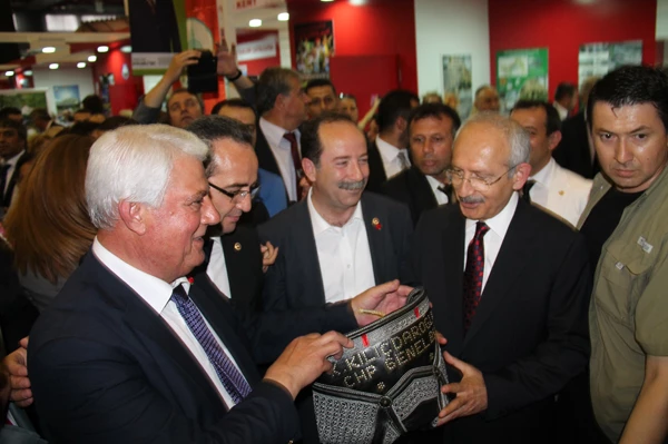 KILIÇDAROĞLU, HAMDİ SEDEFÇİYİ KUTLADI