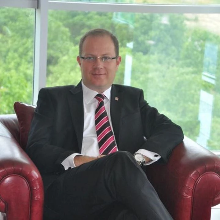  BORSADA KAN DEĞİŞİMİ; YENİ BAŞKAN ÖZAY ÖZTÜRK