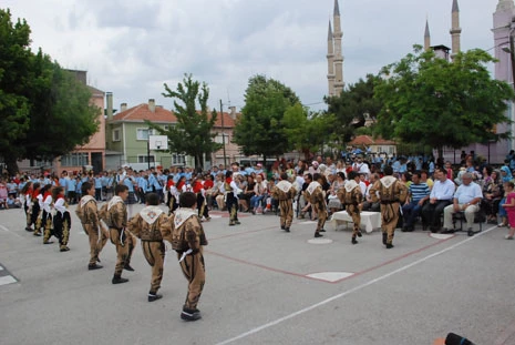 Kurtuluş İÖ Okulunda karne sevinci