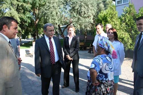 Vali büyük; incelediği hastanelerden memnun ayrıldı&#8230;