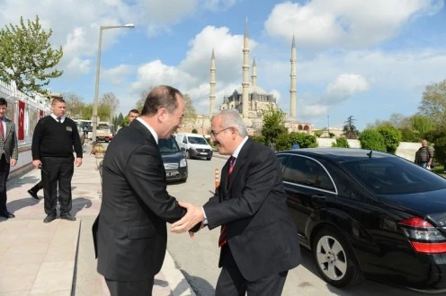 BAŞKAN GÜRKAN’A VALİ DURUER  İADE-İ ZİYARETTE BULUNDU