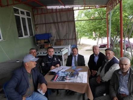 ÇİFTÇİLERE ‘TARIM ARAÇLARININ GÜVENLİ KULLANIMI’ KURSU