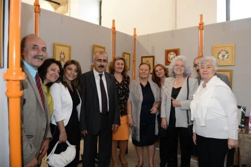 ÇİNİ VE EDİRNEKARİ SERGİSİ AÇILDI