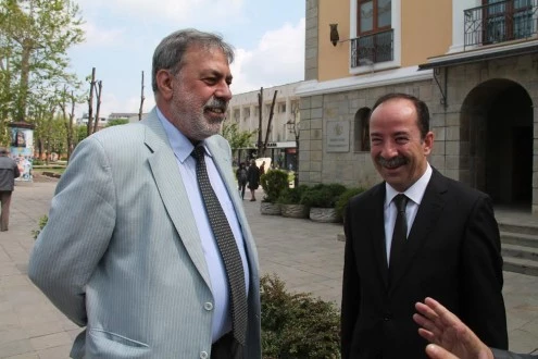 GÜRKAN İLK YURTDIŞI ZİYARETİNİ KARDEŞ KENT HASKOVAYA YAPTI