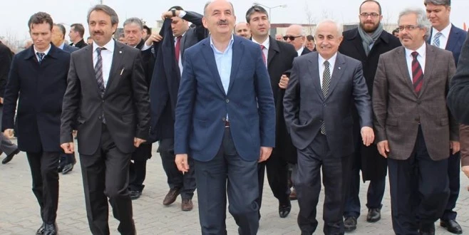 İLAHİYAT FAKÜLTESİ TEMELİ ATILDI, AĞIZ VE DİŞ SAĞLIĞI UYGULAMA VE ARAŞTIRMA MERKEZİ’NİN AÇILIŞI YAPILDI.