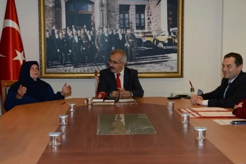 KİMSESİZ ÇOCUKLAR İÇİN 200 BİN EURO BAĞIŞLADI