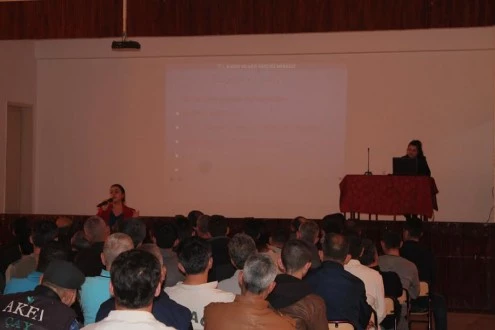 MADDE BAĞIMLILIĞIYLA İLGİLİ AÇIK CEZA’DA SEMİNER VERİLDİ…