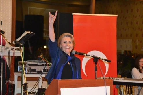 MHP’Lİ KADINLAR 8 MART DÜNYA KADINLAR GÜNÜNÜ KUTLADILAR