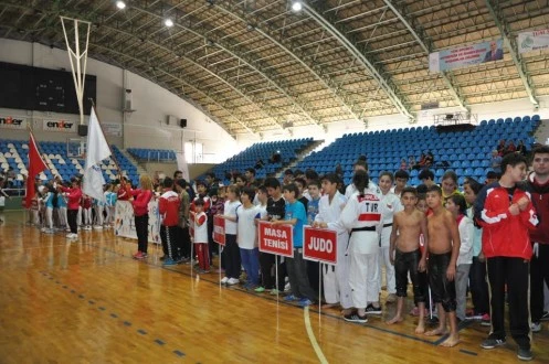 MUHTEŞEM GEÇEN AMATÖR SPOR HAFTASI SONA ERDİ