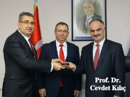 PROF.DR. CEVDET KILIÇ; SEN NEYİN MÜSLÜMANISIN HİÇ MERAK ETMİYORUM...