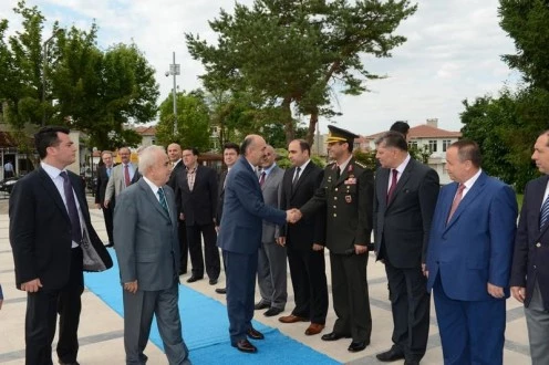 SAĞLIK BAKANI MÜEZZİNOĞLU EDİRNE VALİLİSİNİ DURSUN ALİ ŞAHİN ZİYARET ETTİ