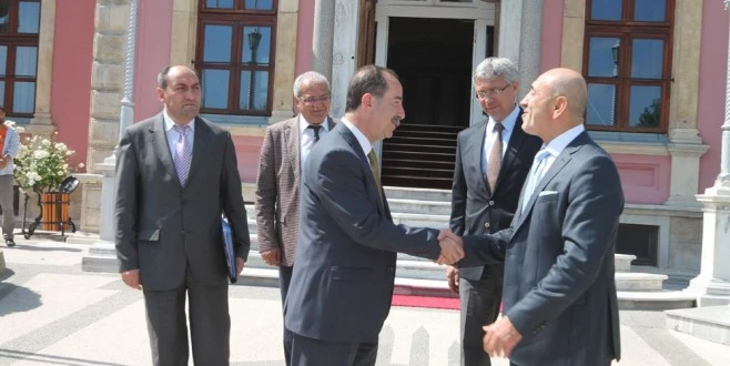 ŞAHİNLER HOLDİNG YÖNETİM KURULU BAŞKANI KEMAL ŞAHİN GÜRKAN’I ZİYARET ETTİ…
