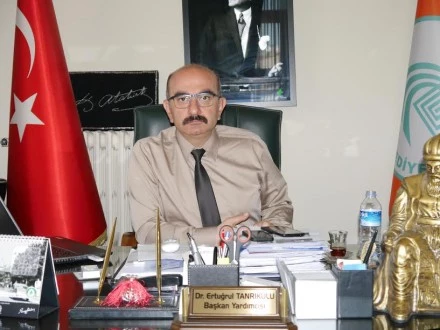 TANRIKULU;“ATLAR SOKAK HAYVANI DEĞİLDİR, SAHİPSİZ HİÇ DEĞİLDİR.”